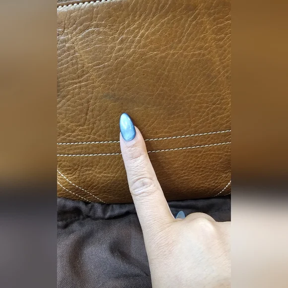 Coach Saddle Brown Vintage Chelsea 10399 Shoulder Bag w/Whipstitch Tassel Detail - Picture 17 of 17